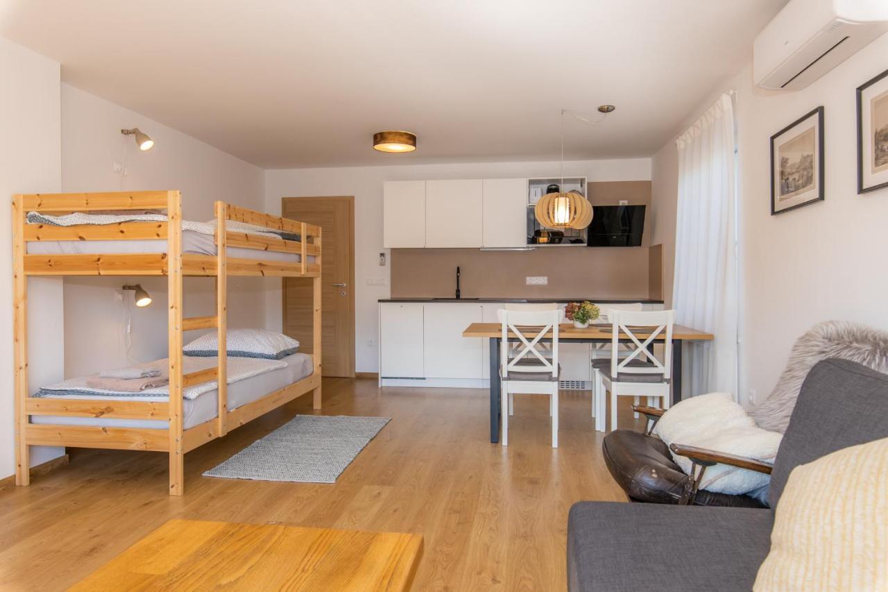Old Boatman'S House Apartment Bled Bagian luar foto