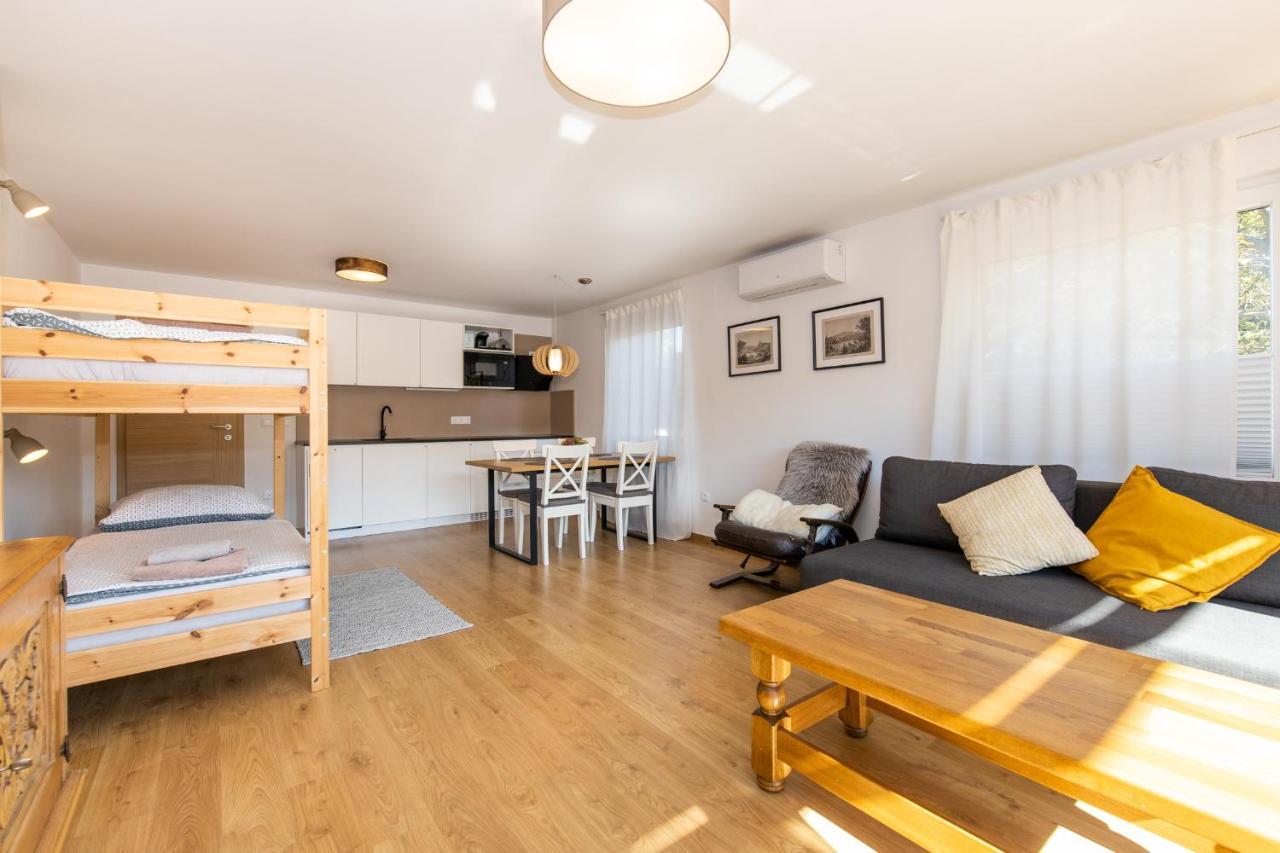 Old Boatman'S House Apartment Bled Bagian luar foto