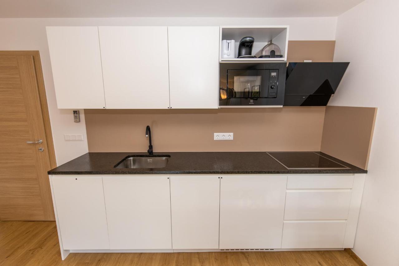 Old Boatman'S House Apartment Bled Bagian luar foto